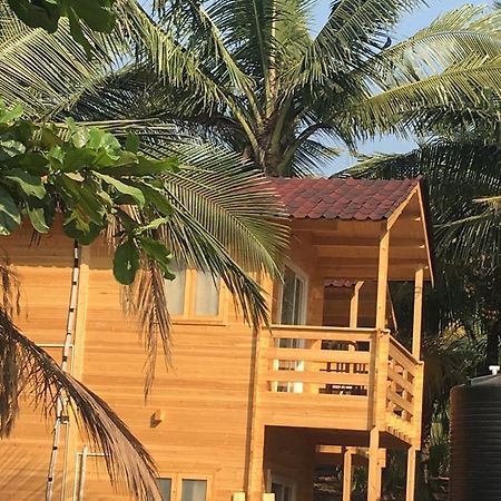 Tiara Fiesta Beach Cottages Morjim Kültér fotó